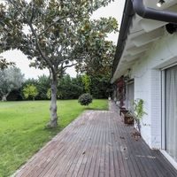 Villa in the mountains, in the village, in the suburbs, at the seaside in Spain, Catalunya, Barcelona, 500 sq.m.