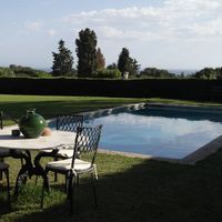 Villa in the mountains, in the village, in the suburbs, at the seaside in Spain, Catalunya, Barcelona, 415 sq.m.