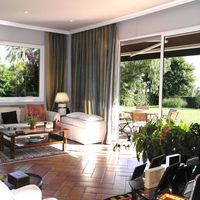 Villa in the mountains, in the village, in the suburbs, at the seaside in Spain, Catalunya, Barcelona, 415 sq.m.