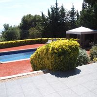 Villa in the mountains, in the village, in the suburbs, at the seaside in Spain, Catalunya, Barcelona, 515 sq.m.