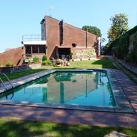 Villa in the mountains, in the village, in the suburbs, at the seaside in Spain, Catalunya, Barcelona, 250 sq.m.