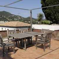 Villa in the mountains, in the village, in the suburbs, at the seaside in Spain, Catalunya, Barcelona, 250 sq.m.