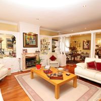 Villa in the big city, in the suburbs, at the seaside in Spain, Catalunya, Barcelona, 400 sq.m.