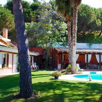 Villa in the mountains, in the village, in the suburbs, at the seaside in Spain, Catalunya, Barcelona, 300 sq.m.