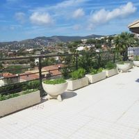 Вилла в горах, в деревне, в пригороде, у моря в Испании, Каталония, Барселона, 380 кв.м.