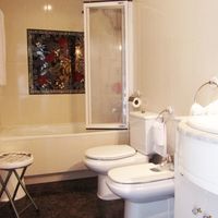 Вилла в горах, в деревне, в пригороде, у моря в Испании, Каталония, Барселона, 380 кв.м.