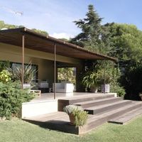 Villa in the mountains, in the village, in the suburbs, at the seaside in Spain, Catalunya, Barcelona, 400 sq.m.