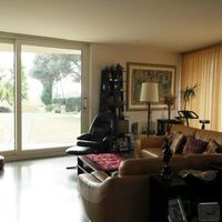 Вилла в большом городе, в пригороде, у моря в Испании, Каталония, Барселона, 480 кв.м.