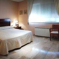 Villa in the mountains, in the village, in the suburbs, at the seaside in Spain, Catalunya, Barcelona, 464 sq.m.