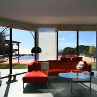 Вилла в горах, в деревне, в пригороде, у моря в Испании, Каталония, Барселона, 400 кв.м.