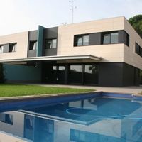 House in the village, in the suburbs, at the seaside in Spain, Catalunya, Barcelona, 575 sq.m.