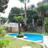 Вилла в горах, в деревне, в пригороде, у моря в Испании, Каталония, Барселона, 240 кв.м.