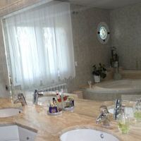 Вилла в горах, в пригороде, у моря в Испании, Каталония, Барселона, 1300 кв.м.