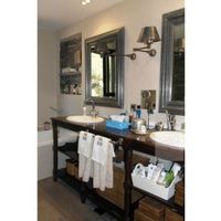 Вилла в горах, в деревне, в пригороде, у моря в Испании, Каталония, Барселона, 412 кв.м.