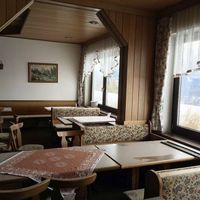 Отель (гостиница) в горах, в деревне, у озера в Австрии, Штирия, 3211 кв.м.