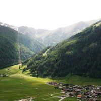 Земельный участок в горах, в деревне, в лесу в Австрии, Тироль