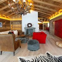 Chalet in the mountains, in the suburbs in Austria, Kitzbuhel, 700 sq.m.