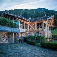 Chalet in the mountains, in the suburbs in Austria, Kitzbuhel, 630 sq.m.