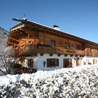 Chalet in the mountains, in the suburbs in Austria, Kitzbuhel, 590 sq.m.