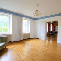 Вилла в горах, в пригороде, в лесу в Австрии, Нижняя Австрия, 350 кв.м.