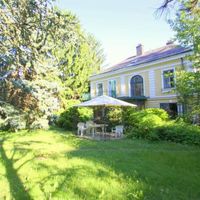 Вилла в горах, в пригороде, в лесу в Австрии, Нижняя Австрия, 350 кв.м.