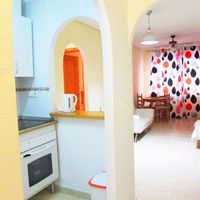 Квартира у озера, у моря в Испании, Валенсия, Торревьеха, 56 кв.м.