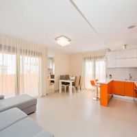 Квартира у озера, у моря в Испании, Валенсия, Торревьеха, 90 кв.м.