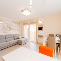 Квартира у озера, у моря в Испании, Валенсия, Торревьеха, 90 кв.м.