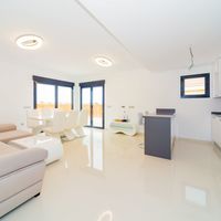 Пентхаус у озера, у моря в Испании, Валенсия, Торревьеха, 90 кв.м.