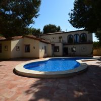 Villa at the seaside in Spain, Comunitat Valenciana, Torrevieja, 250 sq.m.