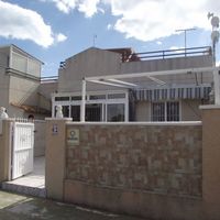 Дом у озера, в пригороде, у моря в Испании, Валенсия, Торревьеха, 70 кв.м.