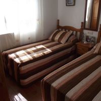 Дом у озера, в пригороде, у моря в Испании, Валенсия, Торревьеха, 70 кв.м.