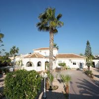 Villa in the big city, at the seaside in Spain, Comunitat Valenciana, Torrevieja, 335 sq.m.