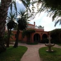 Элитная недвижимость в пригороде, у моря в Испании, Валенсия, Торревьеха, 558 кв.м.