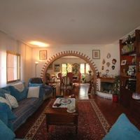 Элитная недвижимость в пригороде, у моря в Испании, Валенсия, Торревьеха, 558 кв.м.