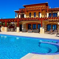 Villa in the mountains, at the seaside in Republic of Cyprus, Eparchia Pafou, 210 sq.m.