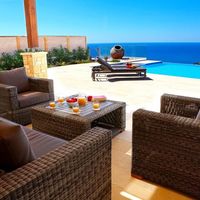 Villa in the mountains, at the seaside in Republic of Cyprus, Eparchia Pafou, 210 sq.m.