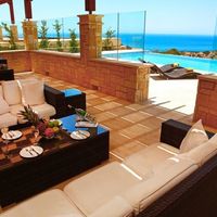 Villa in the mountains, at the seaside in Republic of Cyprus, Eparchia Pafou, 210 sq.m.