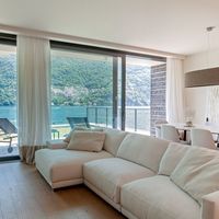 Apartment by the lake in Italy, Como, 142 sq.m.
