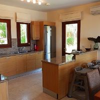 Villa at the seaside in Republic of Cyprus, Eparchia Pafou, 191 sq.m.