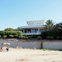 Villa in the suburbs, at the seaside in Italy, Molise, 500 sq.m.