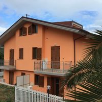 Flat in the suburbs, at the seaside in Italy, Abruzzo, 30 sq.m.