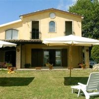 Villa in the village in Italy, Abruzzo, 270 sq.m.