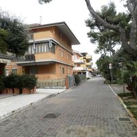 Flat in the village, at the seaside in Italy, Abruzzo, 130 sq.m.