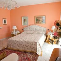 Вилла в пригороде в Италии, Абруццо, 500 кв.м.