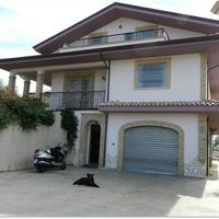 House in the suburbs, at the seaside in Italy, Abruzzo, 300 sq.m.