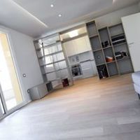 Apartment in the big city, at the seaside in Italy, Trieste, 93 sq.m.