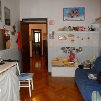Apartment in the big city, at the seaside in Italy, Trieste, 95 sq.m.
