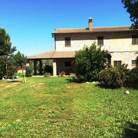 Villa in Italy, Abruzzo, 300 sq.m.