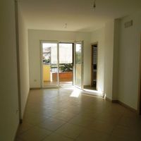 Апартаменты в большом городе, у моря в Италии, Абруццо, 78 кв.м.